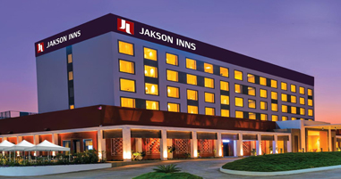 Jakson Inns, Phaltan